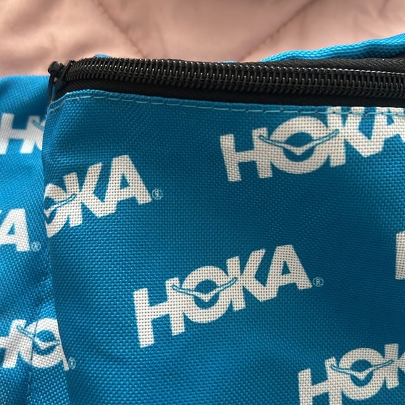 HOKA Fanny Pack & Sweatband - Picture 2 of 8